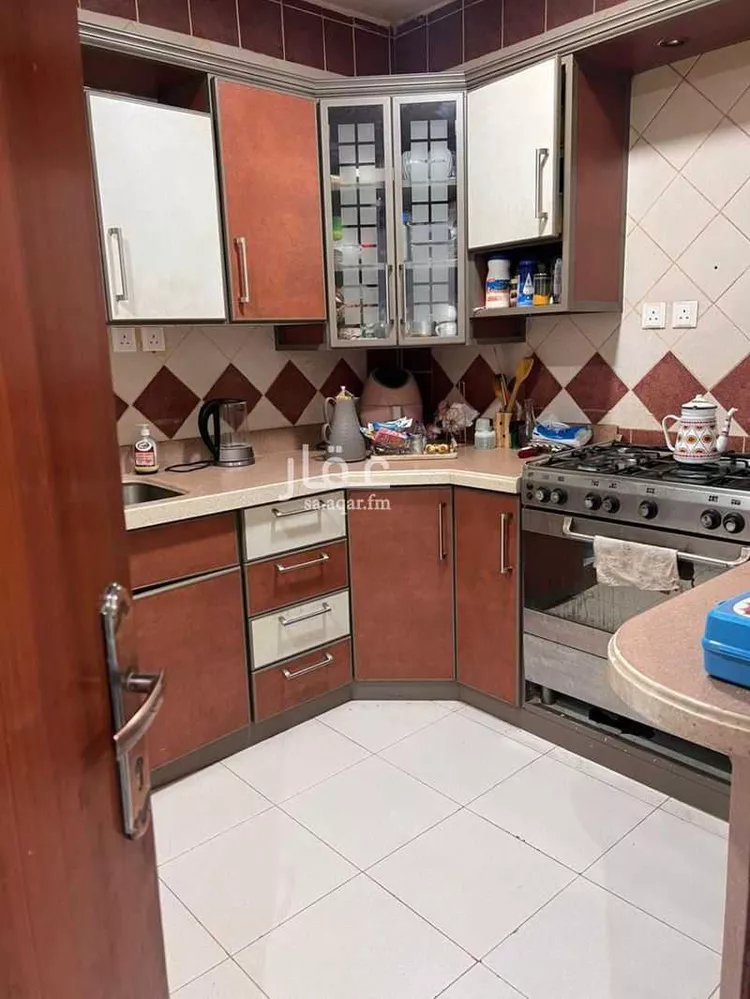 شقة للبيع في شارع حسن ابن حسين ابن علي, حي قرطبة, مدينة الرياض, منطقة الرياض صورة 2