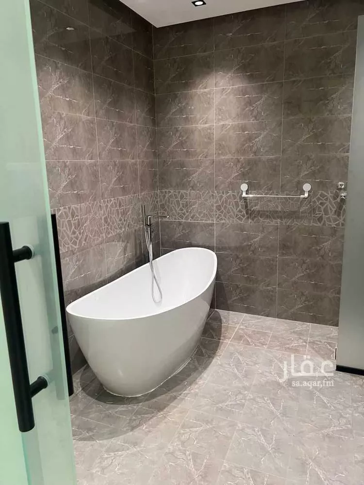 فيلا للإيجار في شارع عثمان التميمي, حي قرطبة, مدينة الرياض, منطقة الرياض صورة 5
