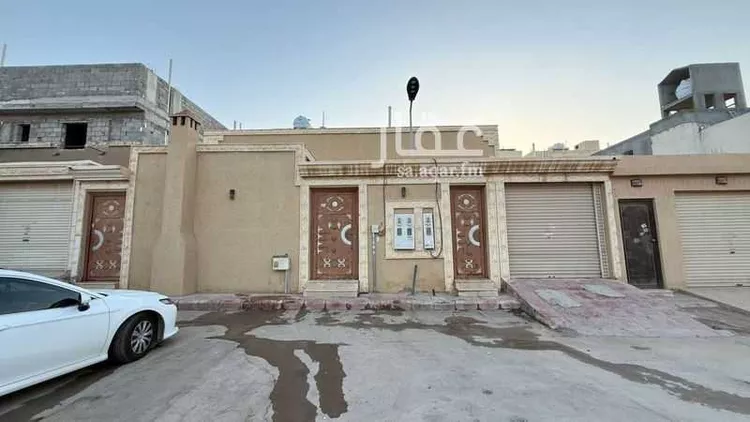 دور للبيع في شارع آب القاسم, حي طويق, مدينة الرياض, منطقة الرياض صورة 2