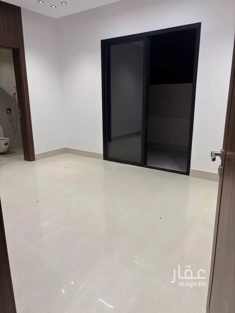 فيلا للبيع في شارع عبدالله بن المهاجر ، حي المهدية ، الرياض ، منطقة الرياض صورة 5