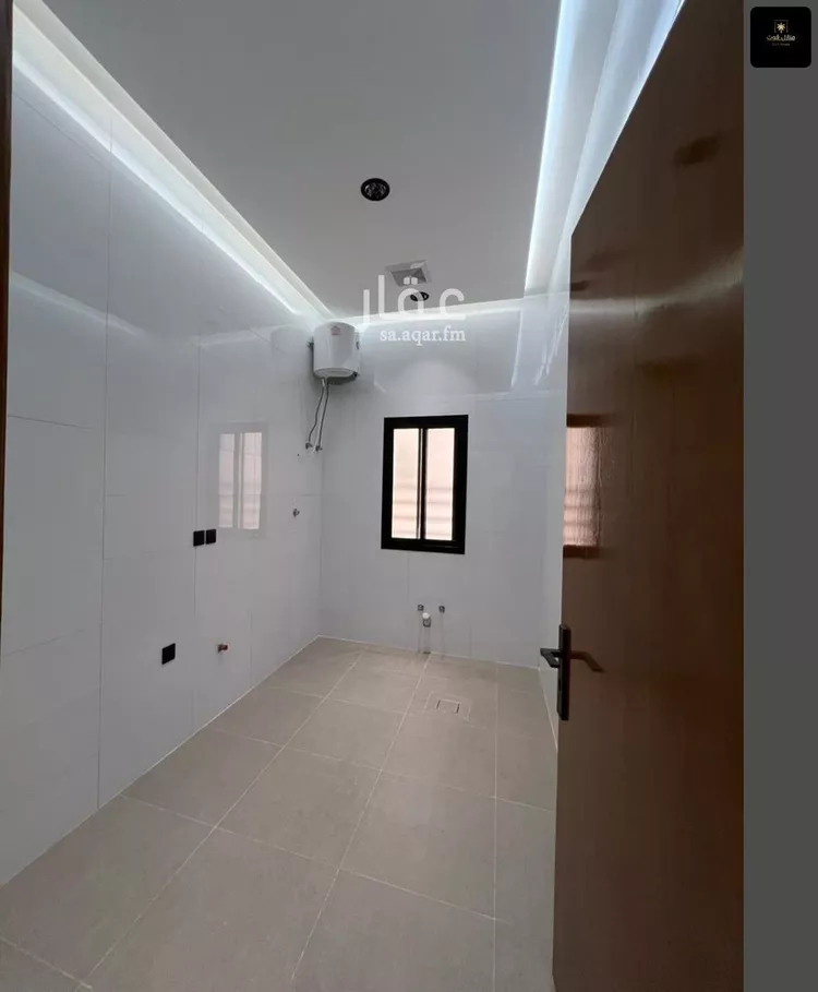 شقة للبيع في شارع سهل التميمي, حي الجامعيين, مدينة خميس مشيط, منطقة عسير صورة 4