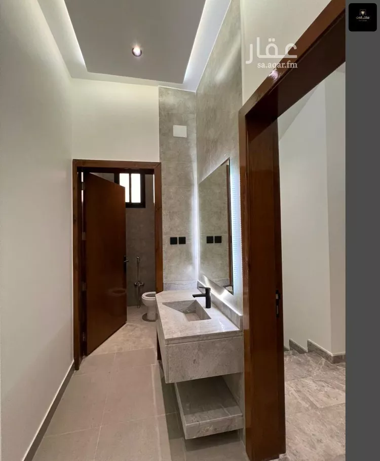 شقة للبيع في شارع سهل التميمي, حي الجامعيين, مدينة خميس مشيط, منطقة عسير صورة 3