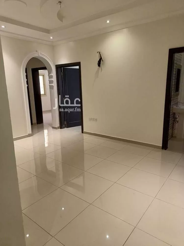 شقة للإيجار في شارع صيفي بن قشيل ، حي النزهة ، جدة ، جدة صورة 3