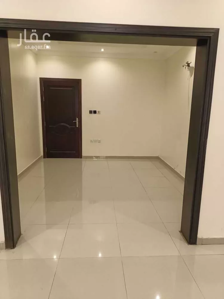 شقة للإيجار في شارع صيفي بن قشيل ، حي النزهة ، جدة ، جدة صورة 2