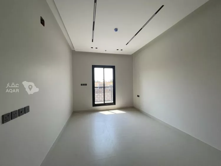 Building for Sale in Riyadh Al Khaleej 9
