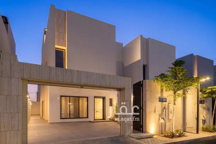 فيلا للبيع في شارع احمد بن زياد, حي العارض, مدينة الرياض, منطقة الرياض 1 صورة