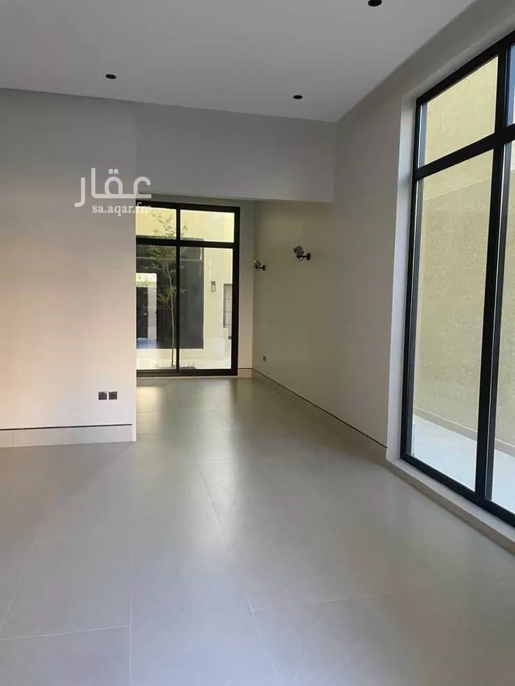 فيلا للبيع في شارع ظهره العودة غرب 33, حي ظهره العودة غرب, مدينة امارة منطقة الرياض - الدرعيه, منطقة الرياض صورة 2