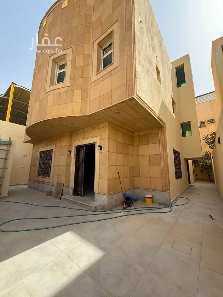 فيلا للبيع في شارع شريح الحجازي, حي النخيل, مدينة الرياض, منطقة الرياض صورة 2