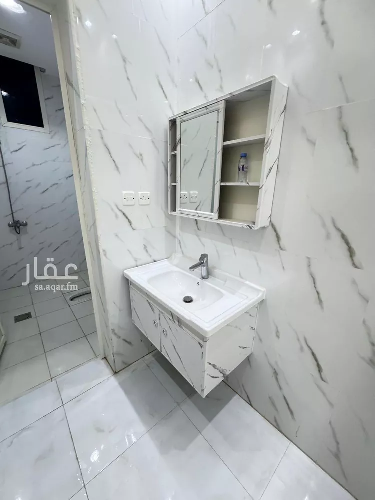 شقة للإيجار في شارع اياس ابن البكير, حي الإسكان, مدينة المجمعة, منطقة الرياض صورة 5
