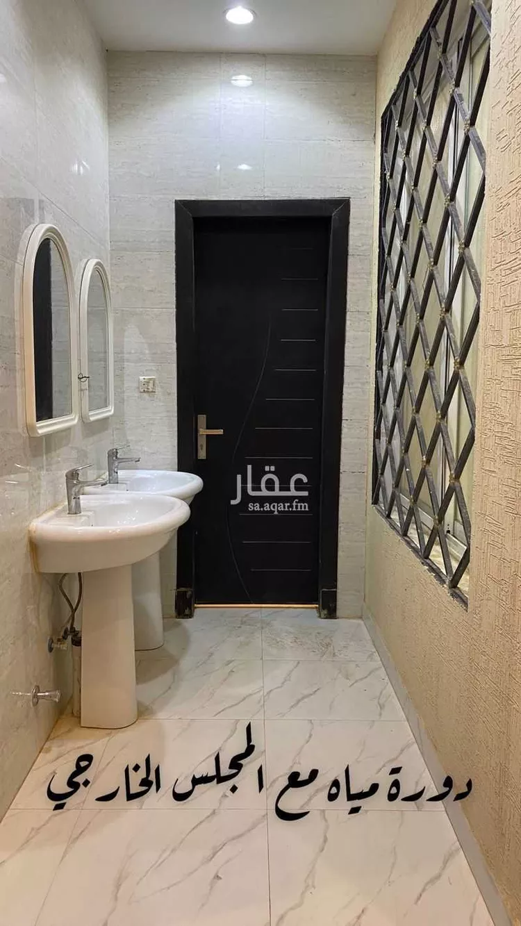فيلا للإيجار في شارع عبدالخالق الصابوني ، حي عكاظ ، الرياض ، منطقة الرياض صورة 4