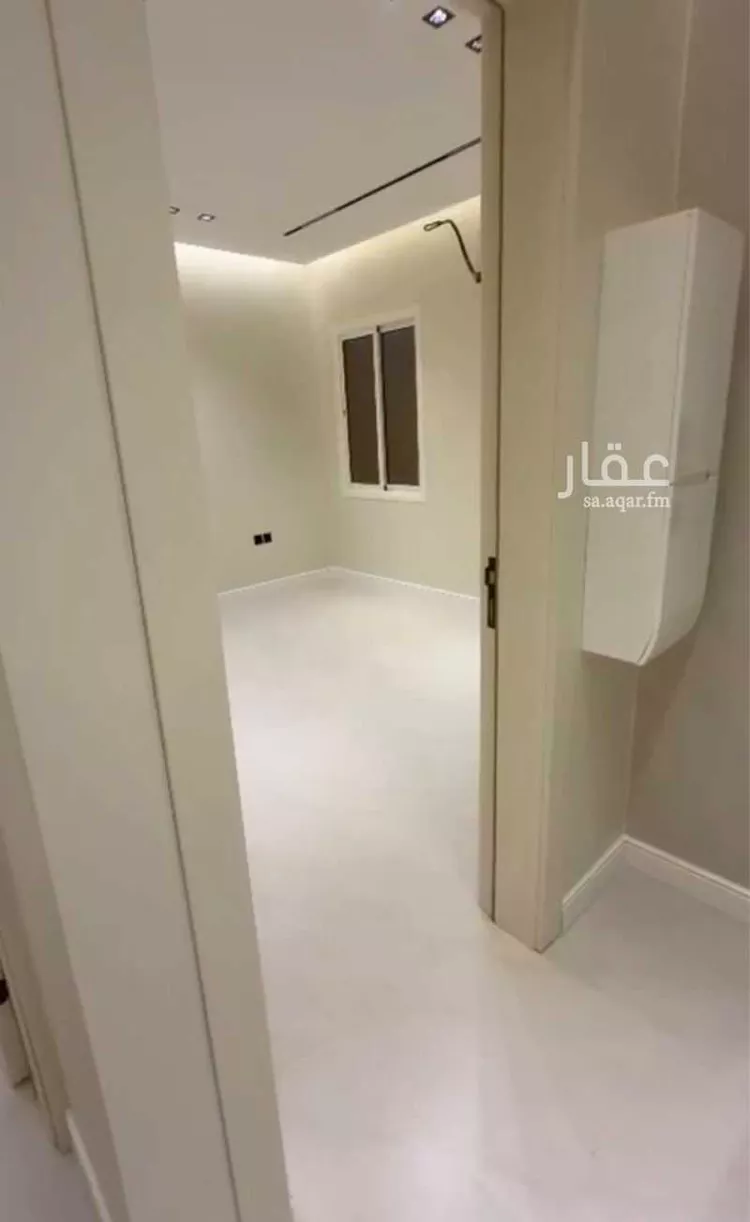 شقة للبيع في شارع الصاقب, حي السروات, مدينة أبها, منطقة عسير صورة 2