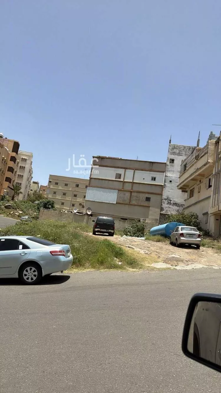 Building for Sale in Abha Thirah