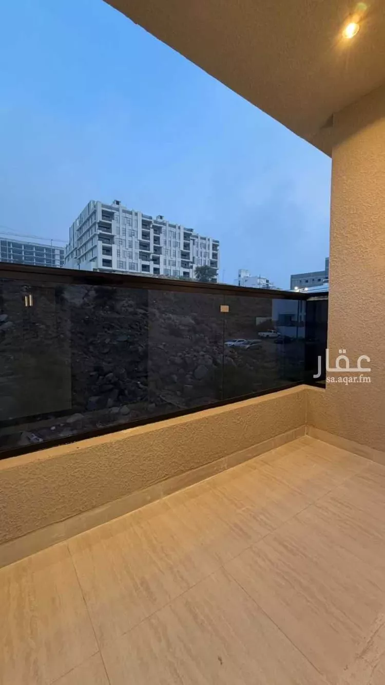 شقة للبيع في شارع الريحاني, حي الربوة, مدينة أبها, منطقة عسير صورة 4