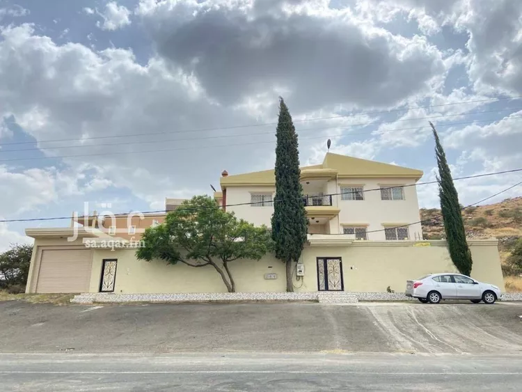 فيلا للبيع في شارع ابو بدية, حي السلام, مدينة أبها, منطقة عسير صورة 3