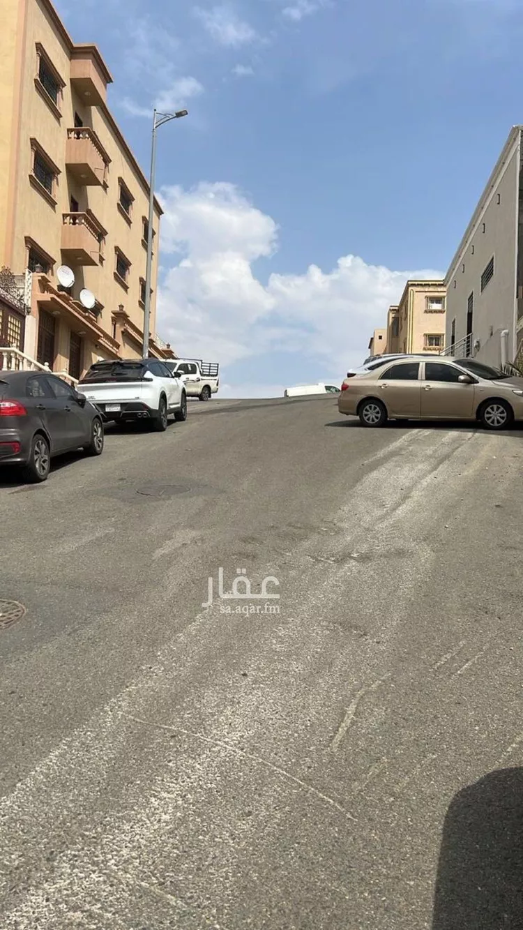 أرض للبيع في شارع العام, حي القري, مدينة أبها, منطقة عسير صورة 3