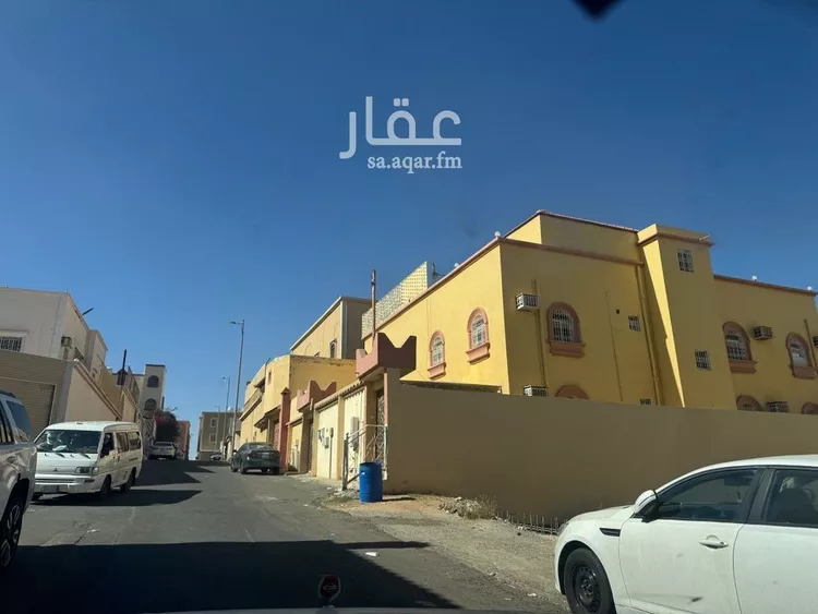 عمارة للبيع في شارع ابن سراقه, حي الروضة, مدينة أبها, منطقة عسير
