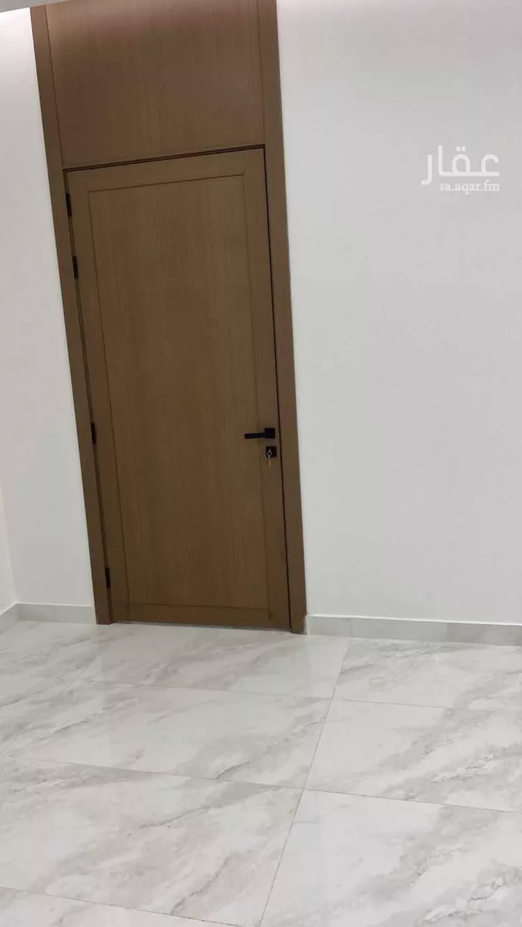 فيلا للبيع في شارع العام, حي الزهور, مدينة أبها, منطقة عسير صورة 2