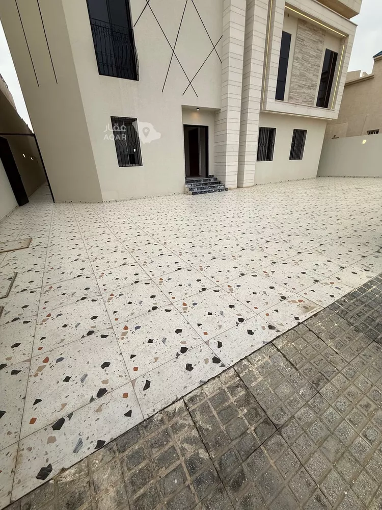 Floor for Rent in Khamis Mushait Ar Rabie 9