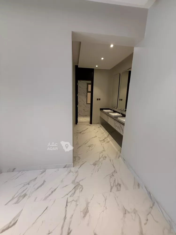 Floor for Rent in Khamis Mushait Ar Rabie 16