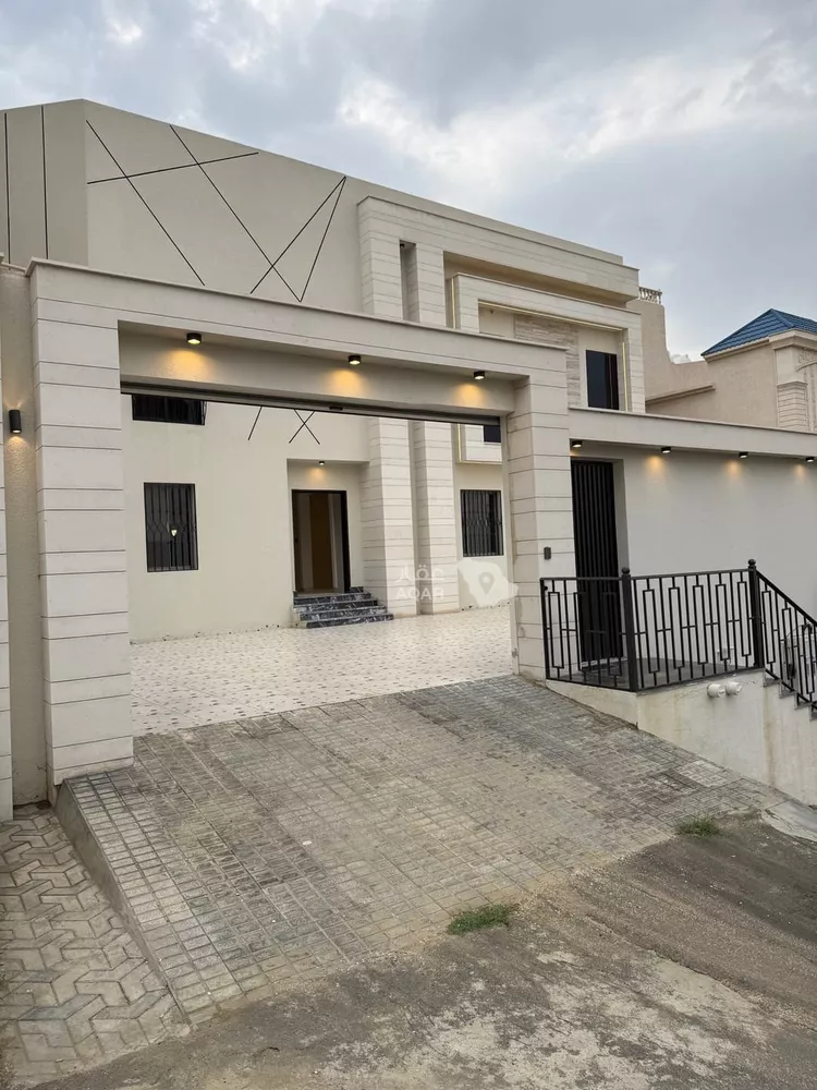 Floor for Rent in Khamis Mushait Ar Rabie 7