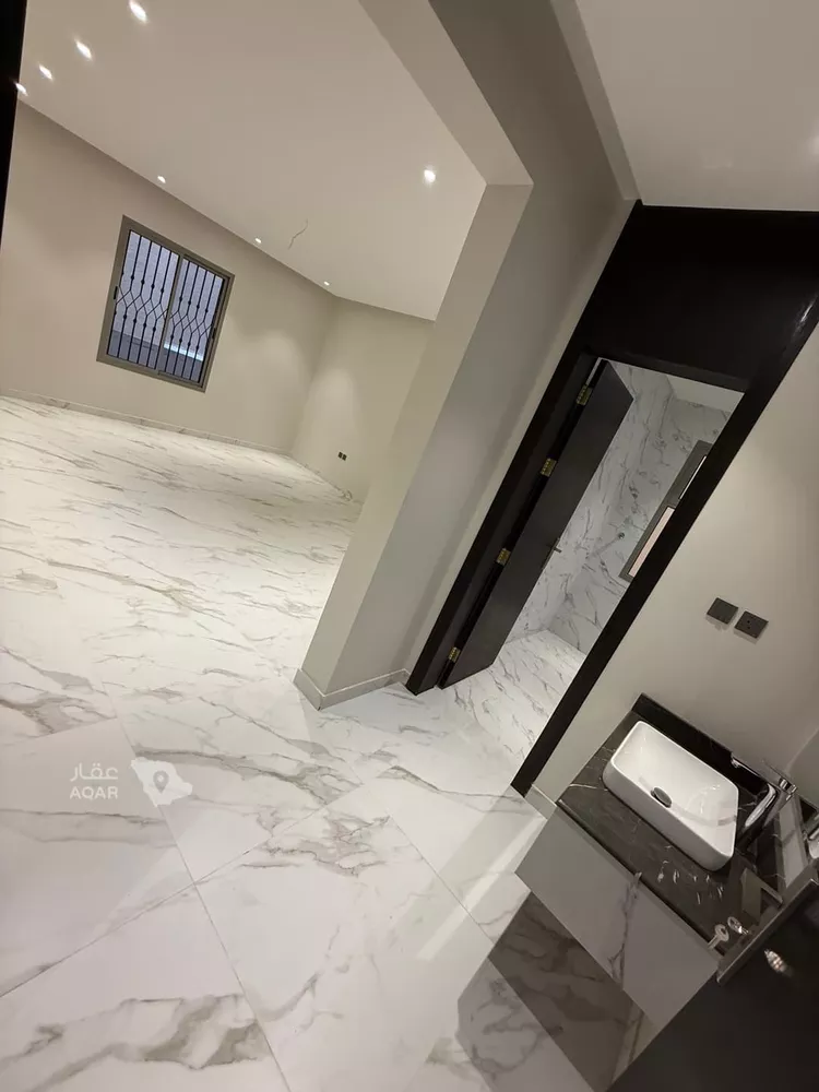 Floor for Rent in Khamis Mushait Ar Rabie 17