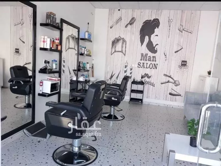 محل للإيجار في شارع موسى الرازي, حي الحلقة الشرقية, مدينة امارة منطقة مكة المكرمة - الطائف, منطقة مكة المكرمة صورة 2