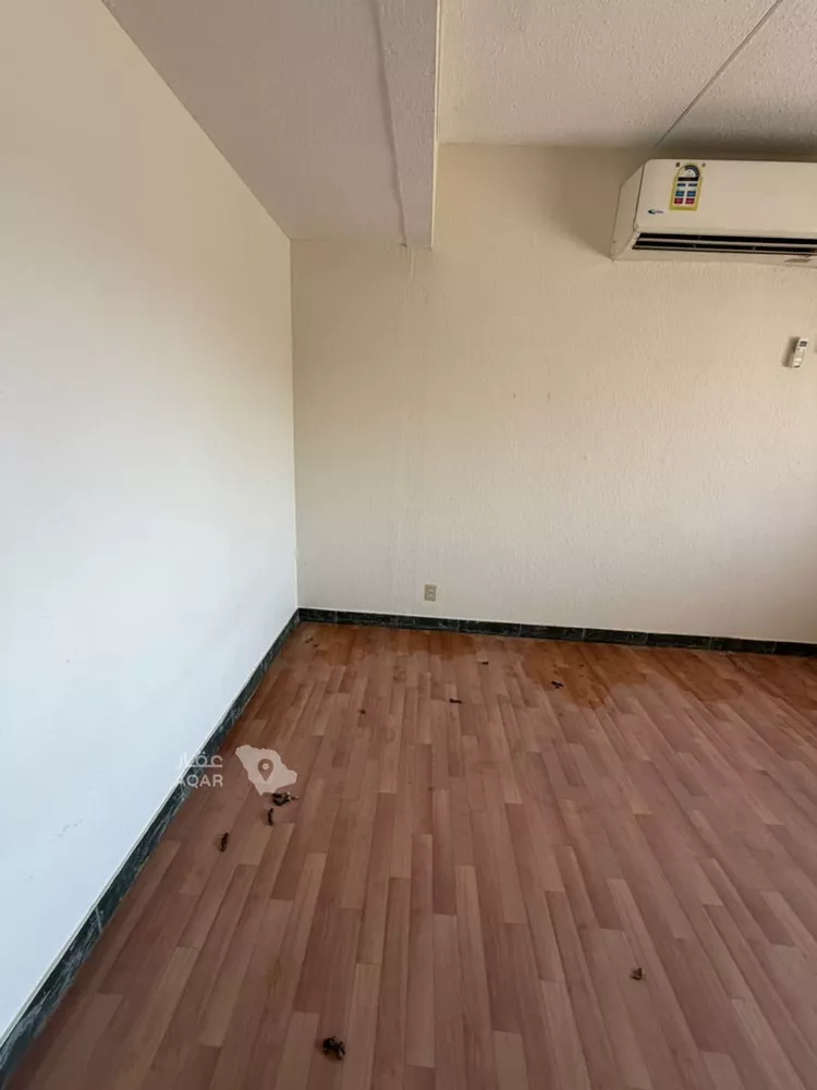فيلا للإيجار في شارع شــارع 24, حي الاحياء الشرقيه, مدينة مدينه الجبيل الصناعيه, المنطقة الشرقية 8