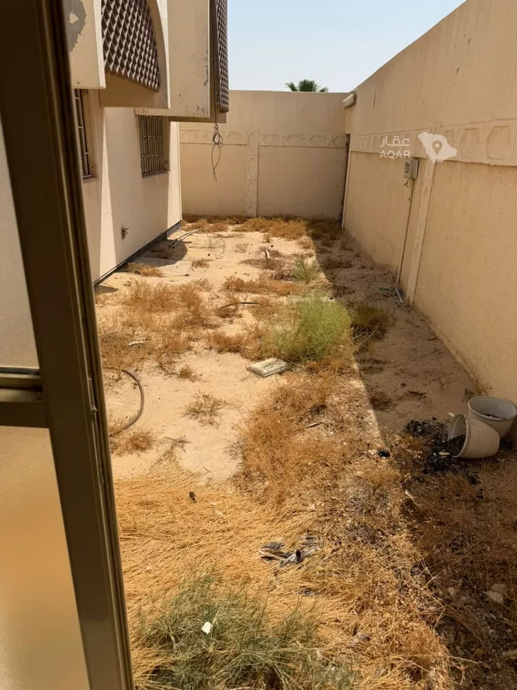 فيلا للإيجار في شارع شــارع 24, حي الاحياء الشرقيه, مدينة مدينه الجبيل الصناعيه, المنطقة الشرقية 14