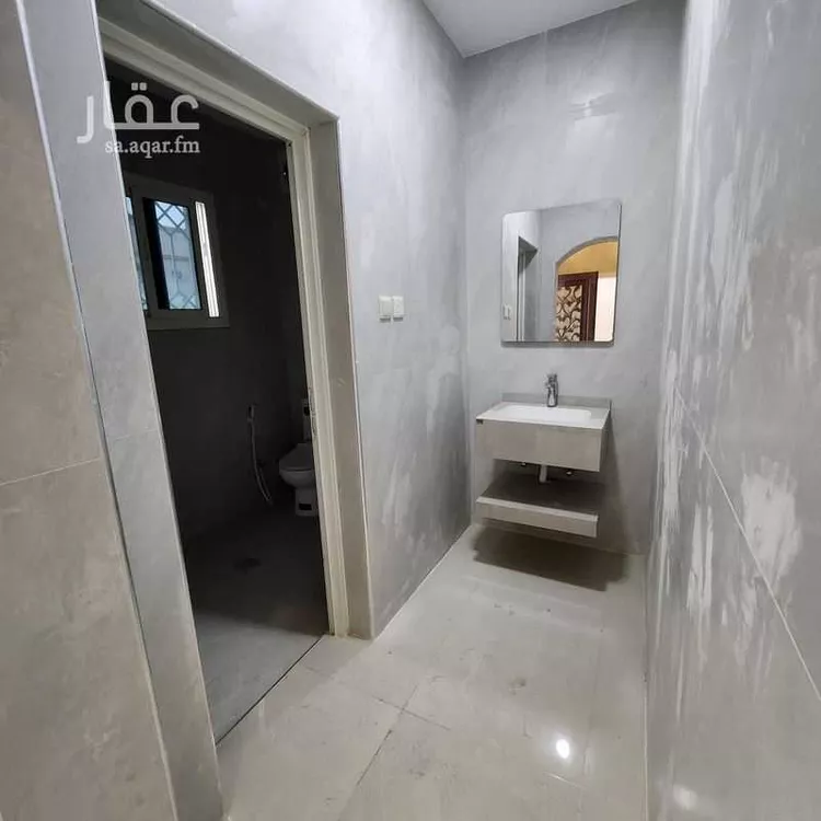 فيلا للبيع في شارع ثابت بن النعمان بن يزيد, حي أحد, مدينة الدمام, المنطقة الشرقية صورة 3