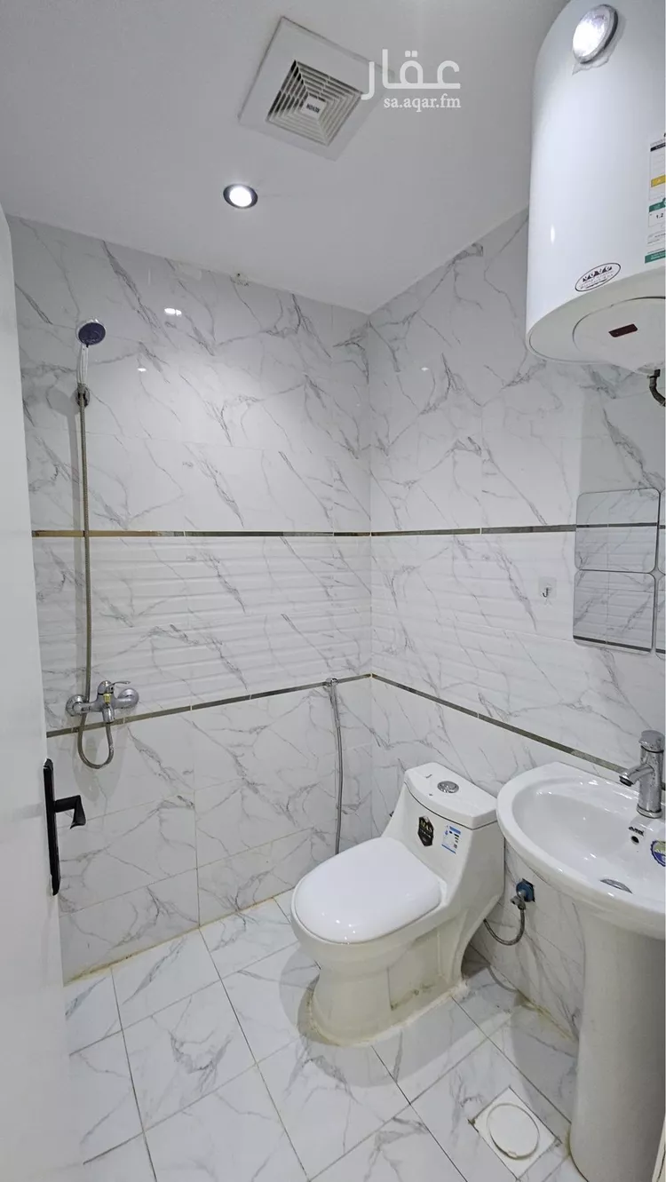 شقة للإيجار في شارع قلعة الفسطاط, حي إشبيلية, مدينة الرياض, منطقة الرياض صورة 3