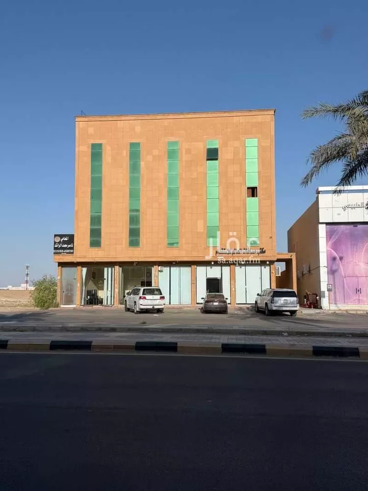 عمارة للإيجار في شارع سلمان بن عبدالعزيز, حي الروضة, مدينة بريدة, منطقة القصيم