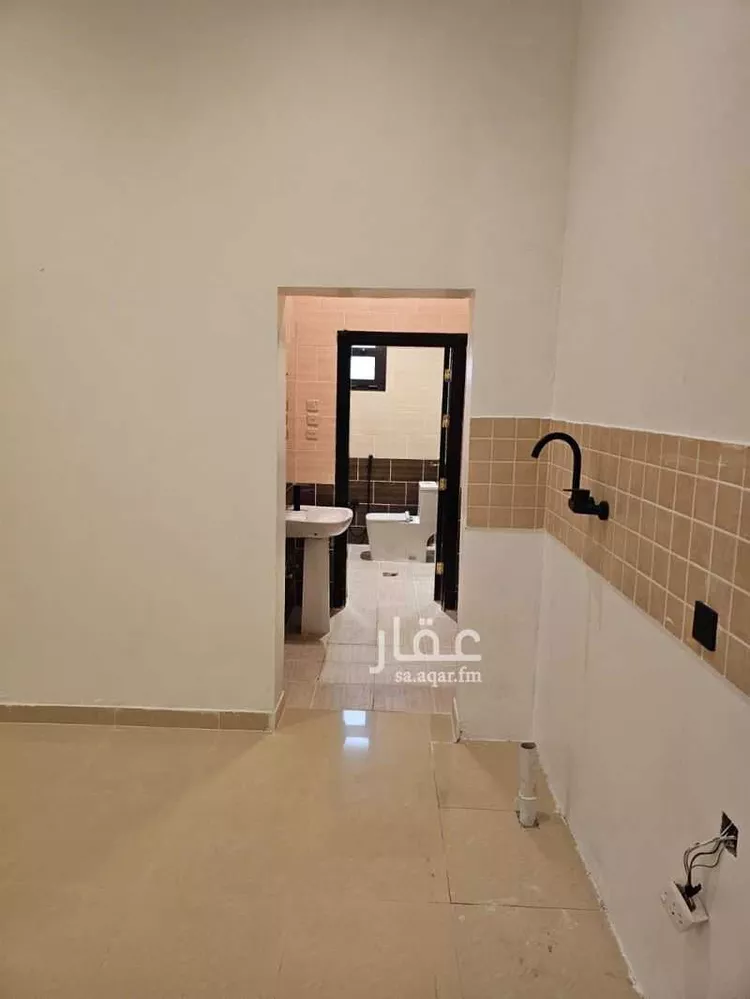 مكتب تجاري للإيجار في شارع النخيل 4, حي الروضة, مدينة بريدة, منطقة القصيم