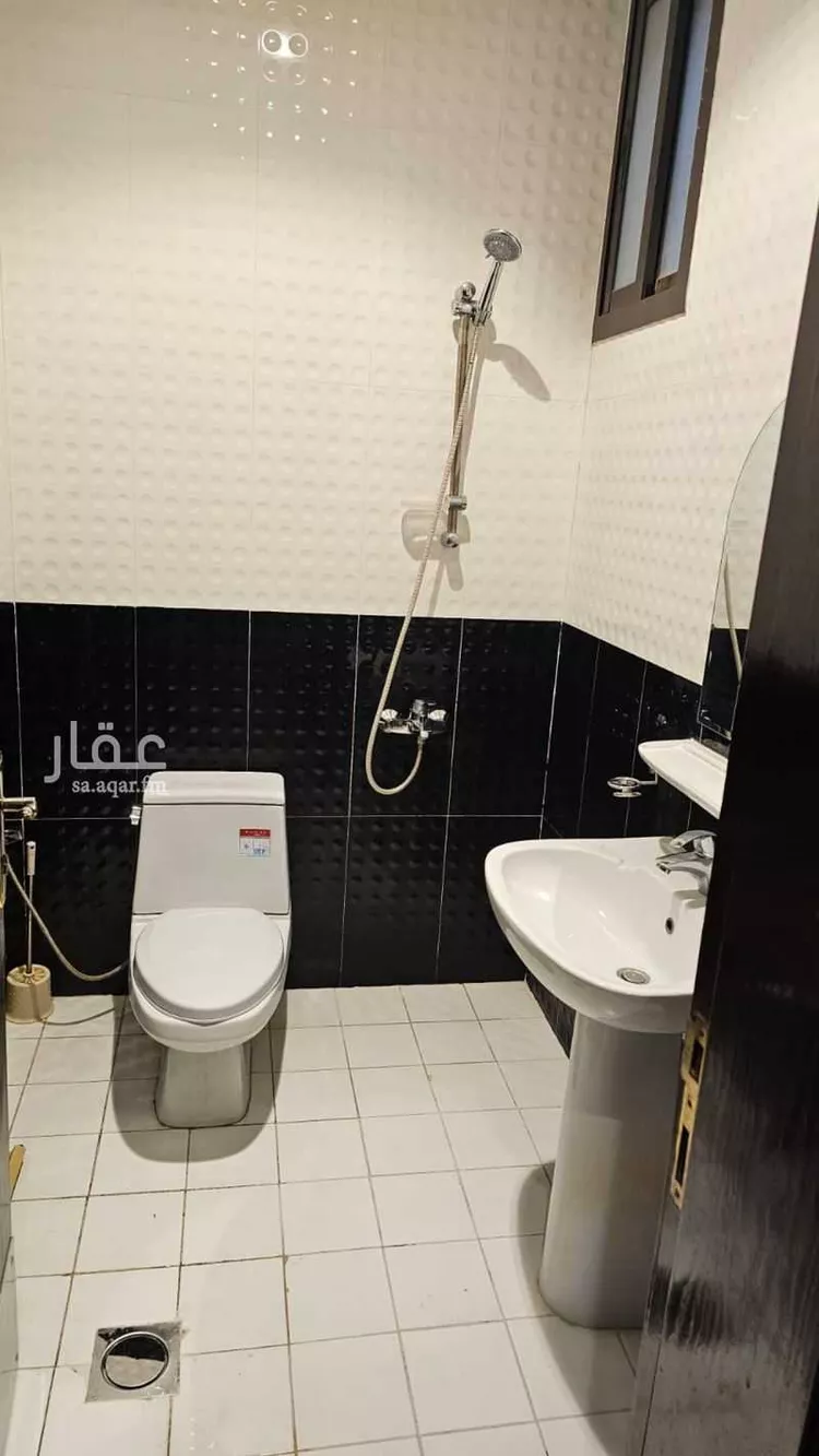 شقة للإيجار في شارع عمر بن سليم, حي الريان, مدينة بريدة, منطقة القصيم 6