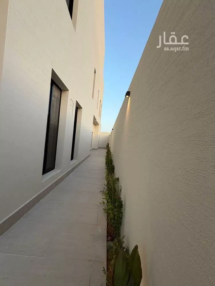 Apartment for Sale in Riyadh Al Malqa 10