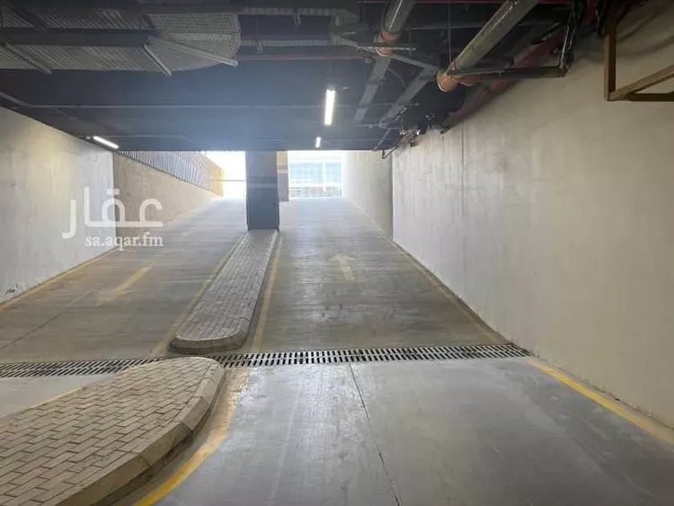 شقة للبيع في شارع سعود بن فيصل, حي حطين, مدينة الرياض, منطقة الرياض 34