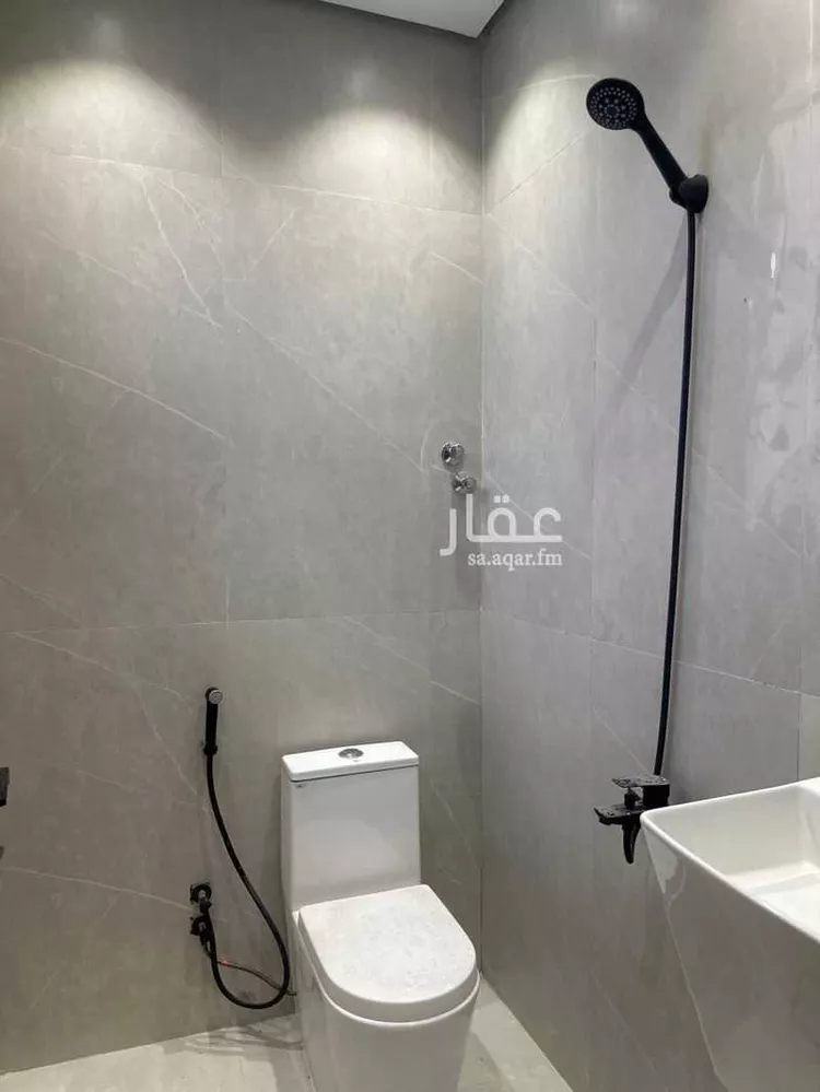 فيلا للبيع في شارع ادم بن ربيعة, حي ضاحية الملك فهد, مدينة الدمام, المنطقة الشرقية صورة 3