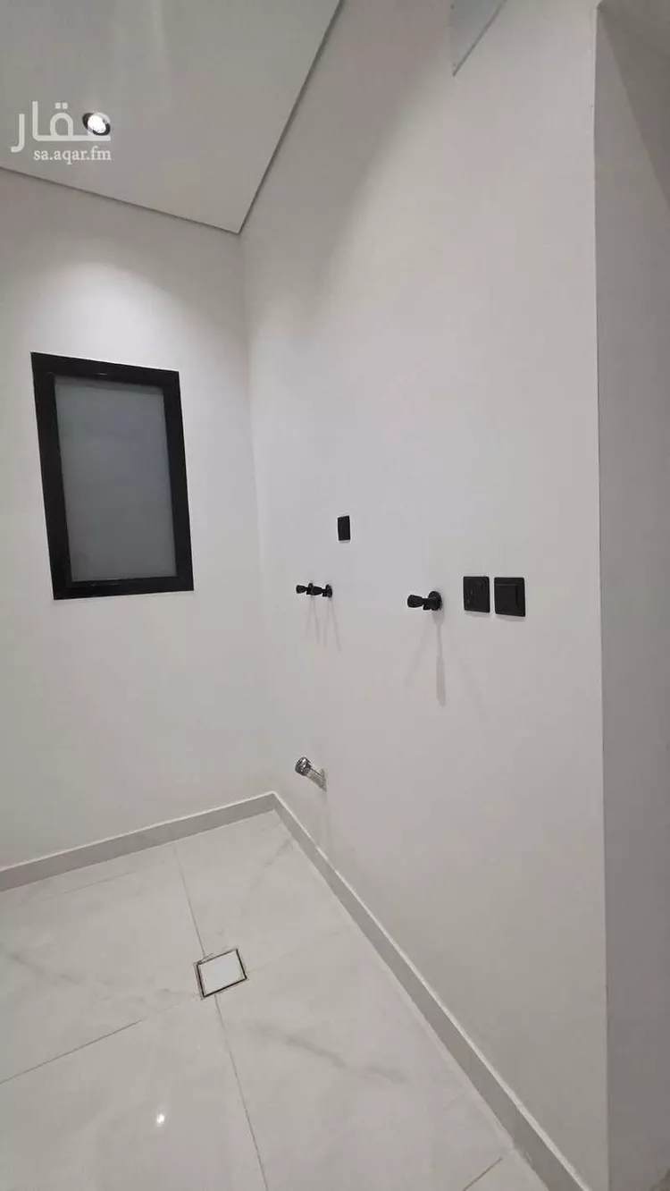 Floor for Sale in Jazan As Suways 7