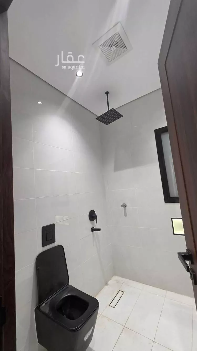 عمارة للبيع في شارع انس بن مالك, حي السويس 2, مدينة جازان, منطقة جازان 6