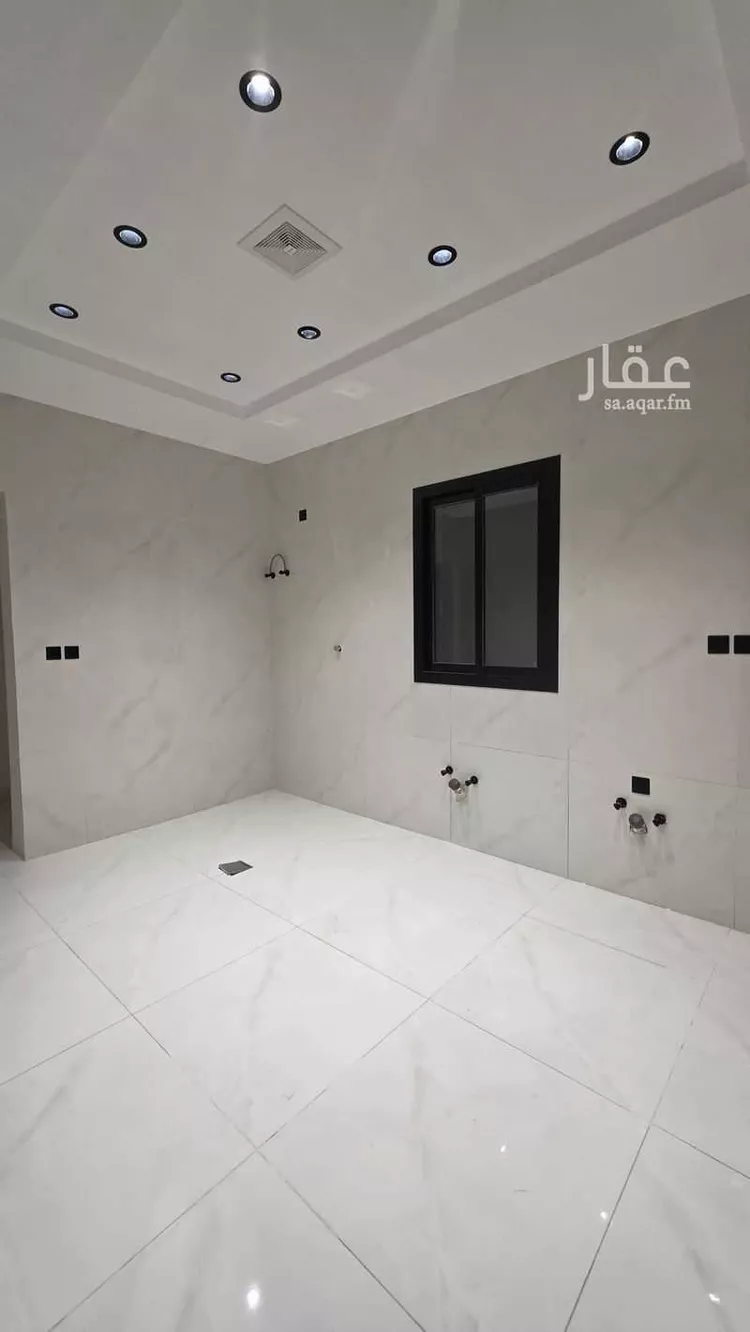 Floor for Sale in Jazan As Suways 6