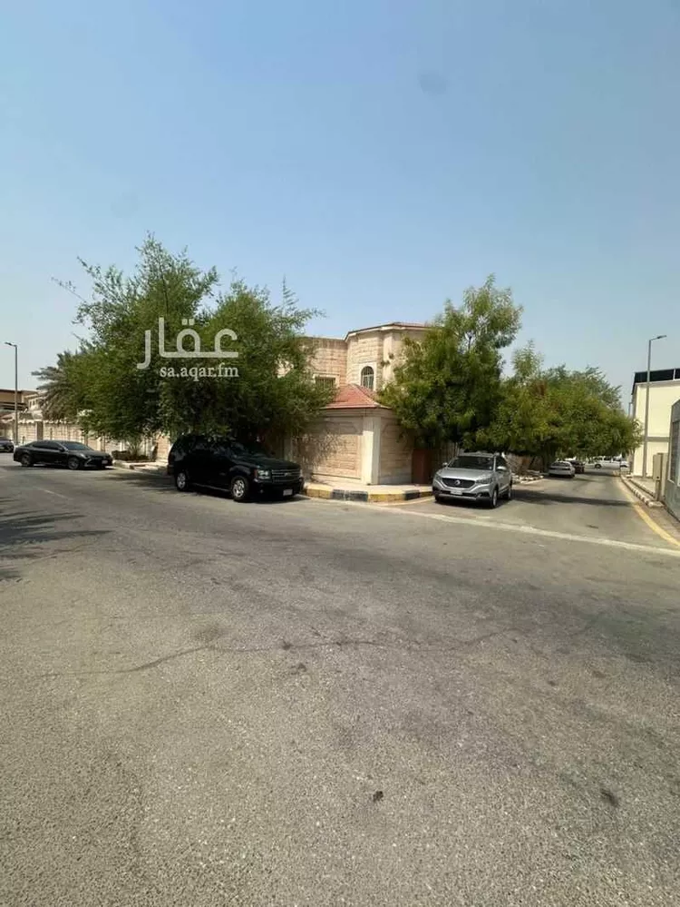 فيلا للبيع في مدينة الظهران, المنطقة الشرقية صورة 2