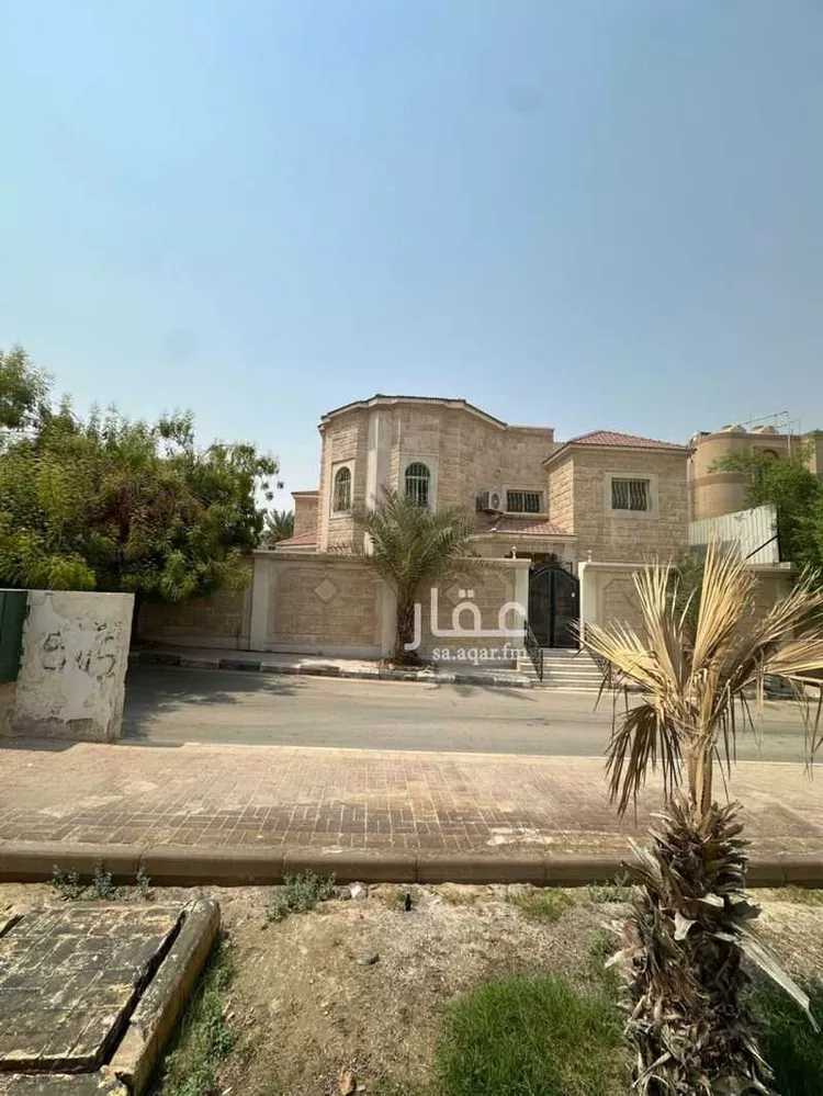 فيلا للبيع في مدينة الظهران, المنطقة الشرقية