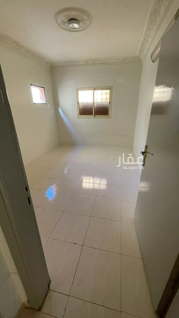 شقة للإيجار في شارع الغرارة, حي إشبيلية, مدينة الرياض, منطقة الرياض صورة 2