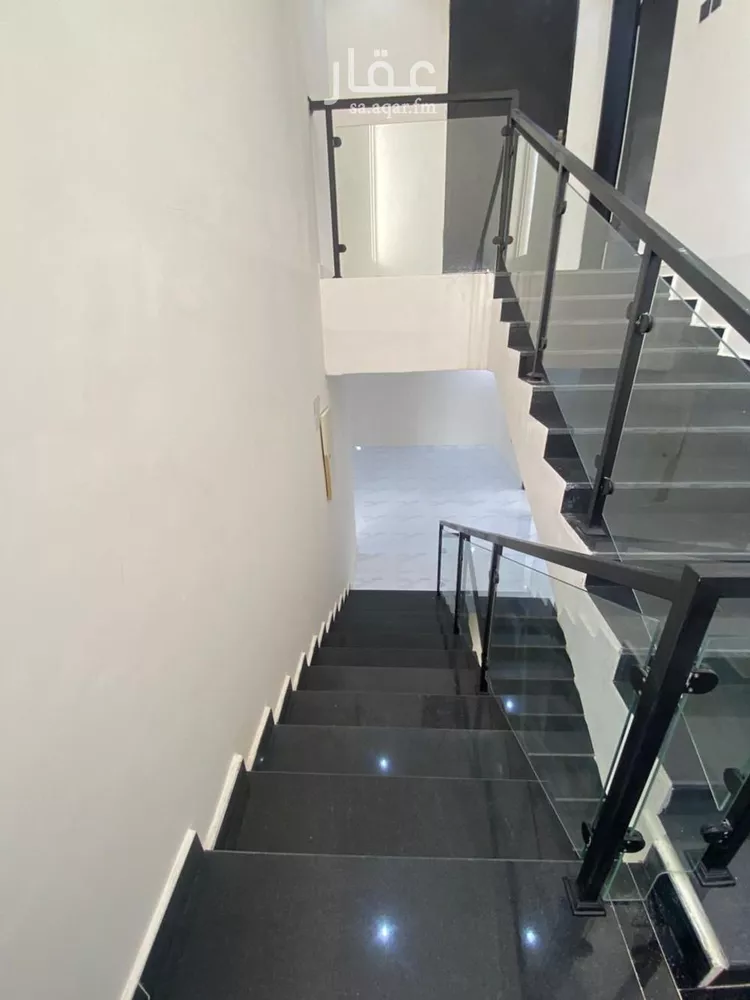 فيلا للإيجار في شارع الجبل الأحمر, حي بدر, مدينة الرياض, منطقة الرياض صورة 5