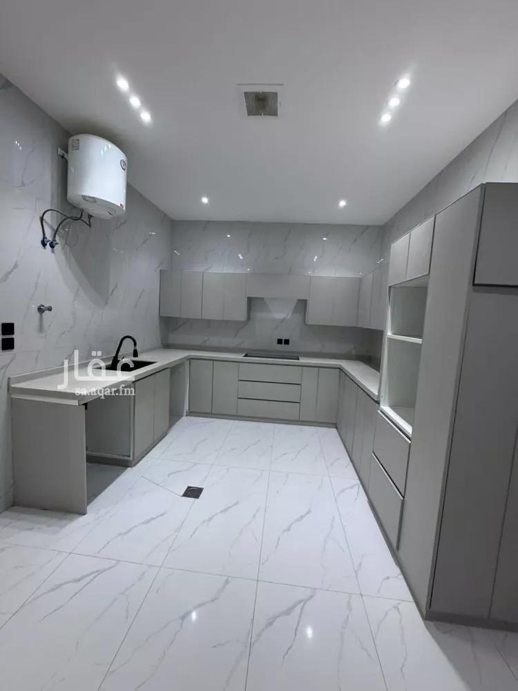 فيلا للإيجار في شارع الأنجب, حي العريجاء الغربي, مدينة الرياض, منطقة الرياض