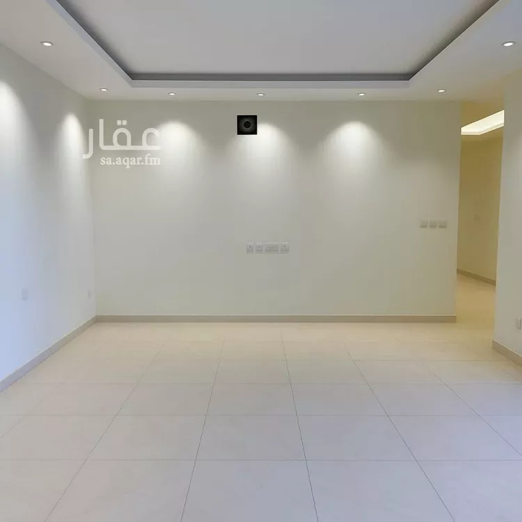 فيلا للإيجار في شارع عبدالله لابني, حي عريض, مدينة الرياض, منطقة الرياض صورة 2