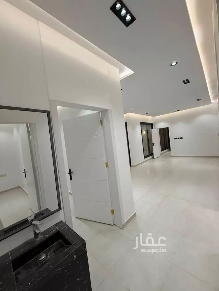 Floor for Sale in Riyadh Al Janadriyah صورة 5