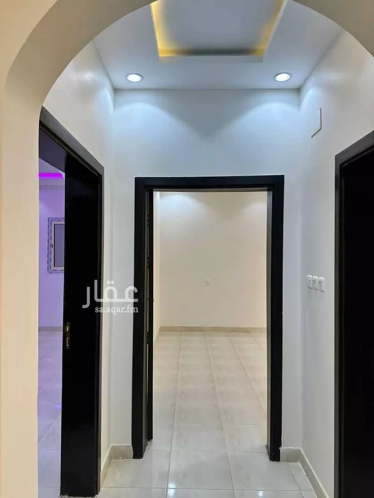 شقة للإيجار في شارع عبد الله بن الزبير بن العوام رضى الله عنه, حي السراة, مدينة المندق, منطقة الباحة 15