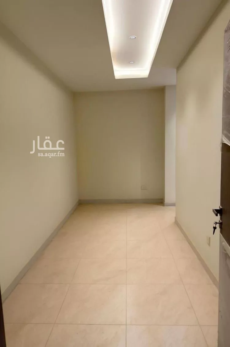 فيلا للإيجار في شارع عبدالله لابني, حي عريض, مدينة الرياض, منطقة الرياض صورة 5