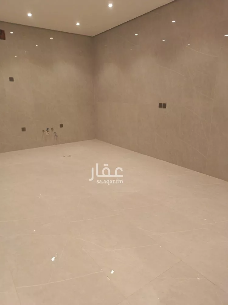 فيلا للإيجار في شارع عرعر, حي الصواري, مدينة الخبر, المنطقة الشرقية صورة 2