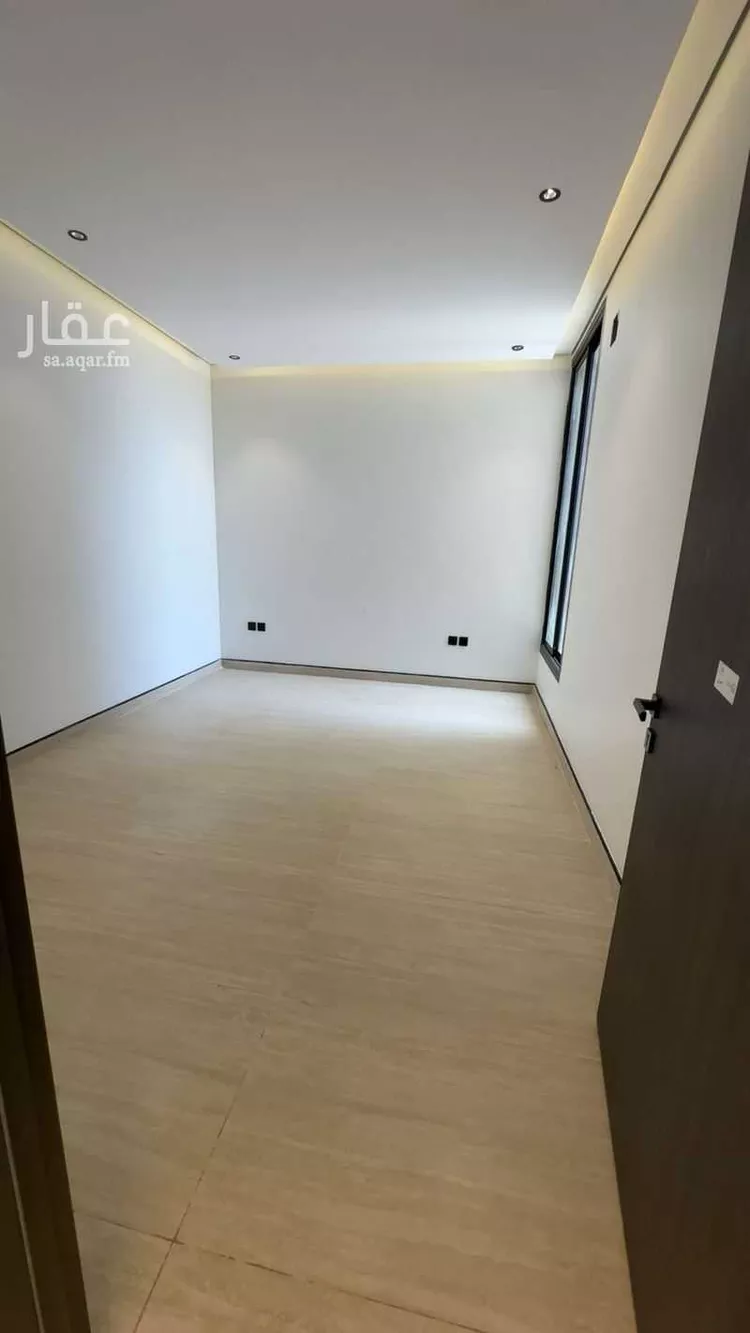 Floor for Sale in Riyadh Ash Sharq 7